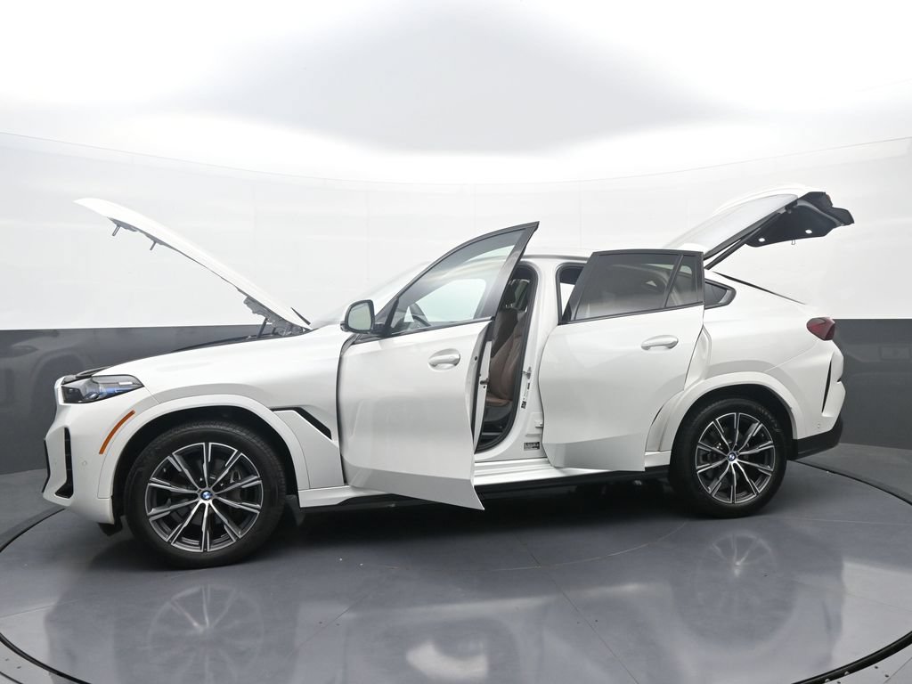 Used 2026 BMW X6 xDrive40i AWD/4WD image 41