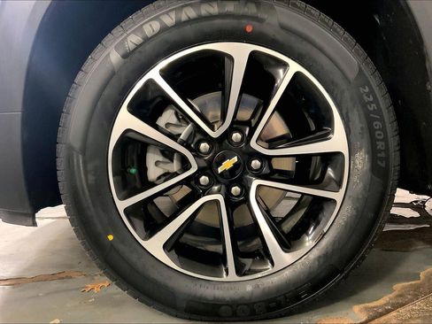 Used 2025 Chevrolet TrailBlazer LT image 9