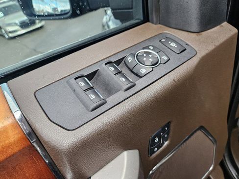 Used 2017 Ford F250 King Ranch w/ King Ranch Ultimate Package image 10