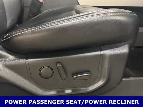Used 2019 Ford F150 Lariat w/ Equipment Group 502A Luxury AWD/4WD image 40
