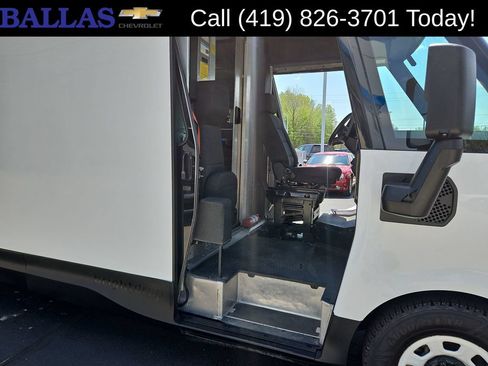 Used 2024 Chevrolet Brightdrop 600 AWD/4WD image 26