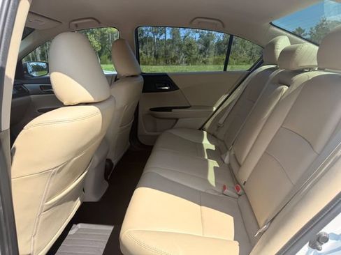 Used 2013 Honda Accord LX image 7