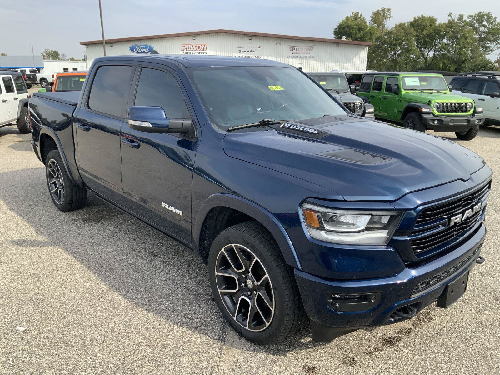Used 2021 RAM 1500 Laramie AWD/4WD image 2
