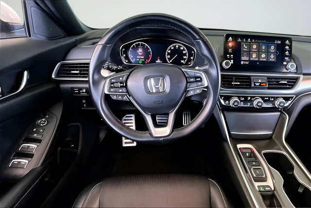 Used 2018 Honda Accord Sport image 8