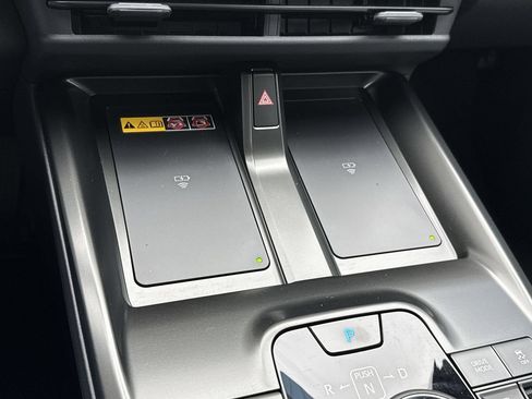 New 2026 Subaru Solterra AWD/4WD image 25