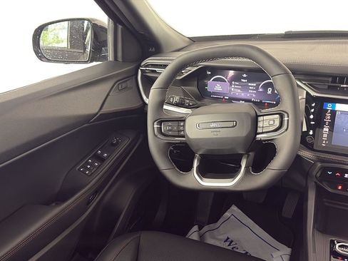 New 2026 Jeep Cherokee Overland w/ Advanced Pro Tech Group AWD/4WD image 8