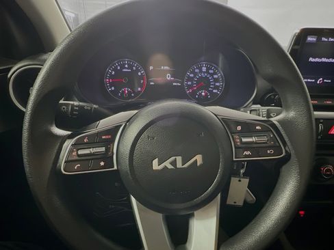 Used 2024 Kia Forte LXS image 18