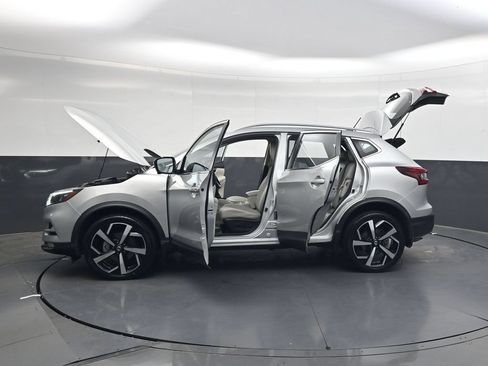 Used 2022 Nissan Rogue Sport SL w/ Premium Package FWD image 40
