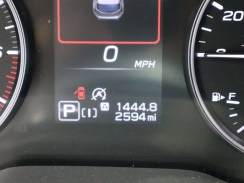 Used 2025 Subaru Crosstrek 2.0i Premium image 41