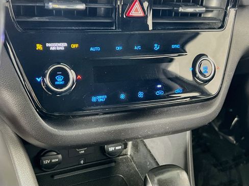Used 2021 Hyundai Ioniq SEL FWD image 15