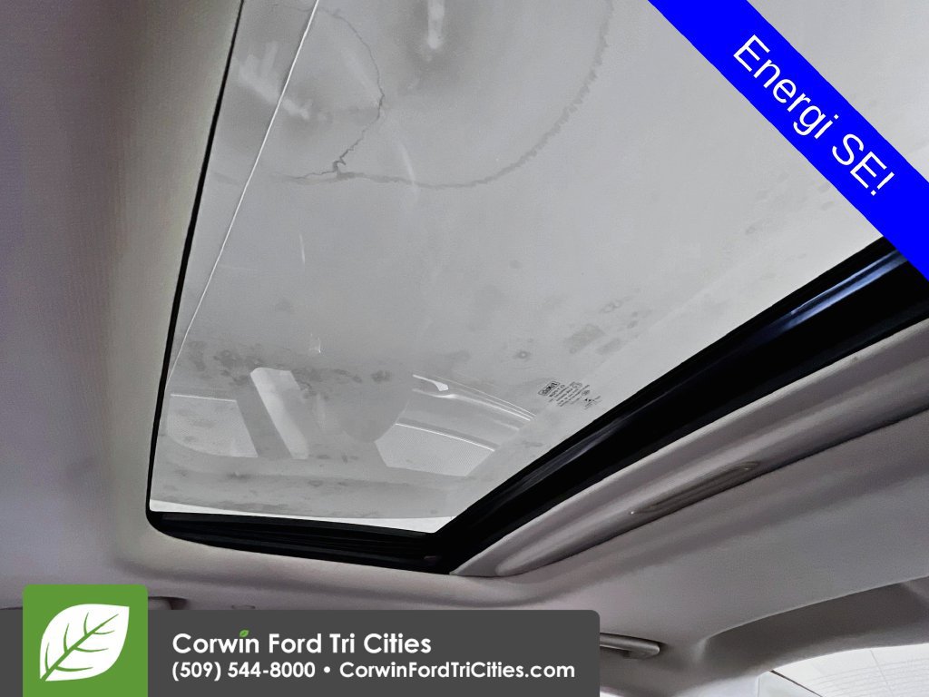 Used 2018 Ford Fusion Energi SE FWD image 25