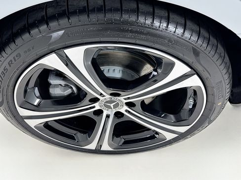 New 2026 Mercedes-Benz C 300 Sedan image 33