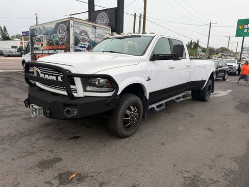 Used 2018 RAM 3500 Laramie w/ Sport Appearance Group AWD/4WD image 3