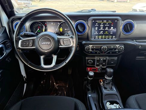 Used 2021 Jeep Wrangler Unlimited Rubicon 4xe image 38