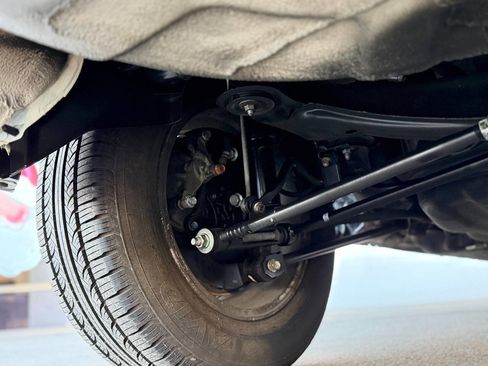 Used 1996 Toyota Avalon XLS image 90