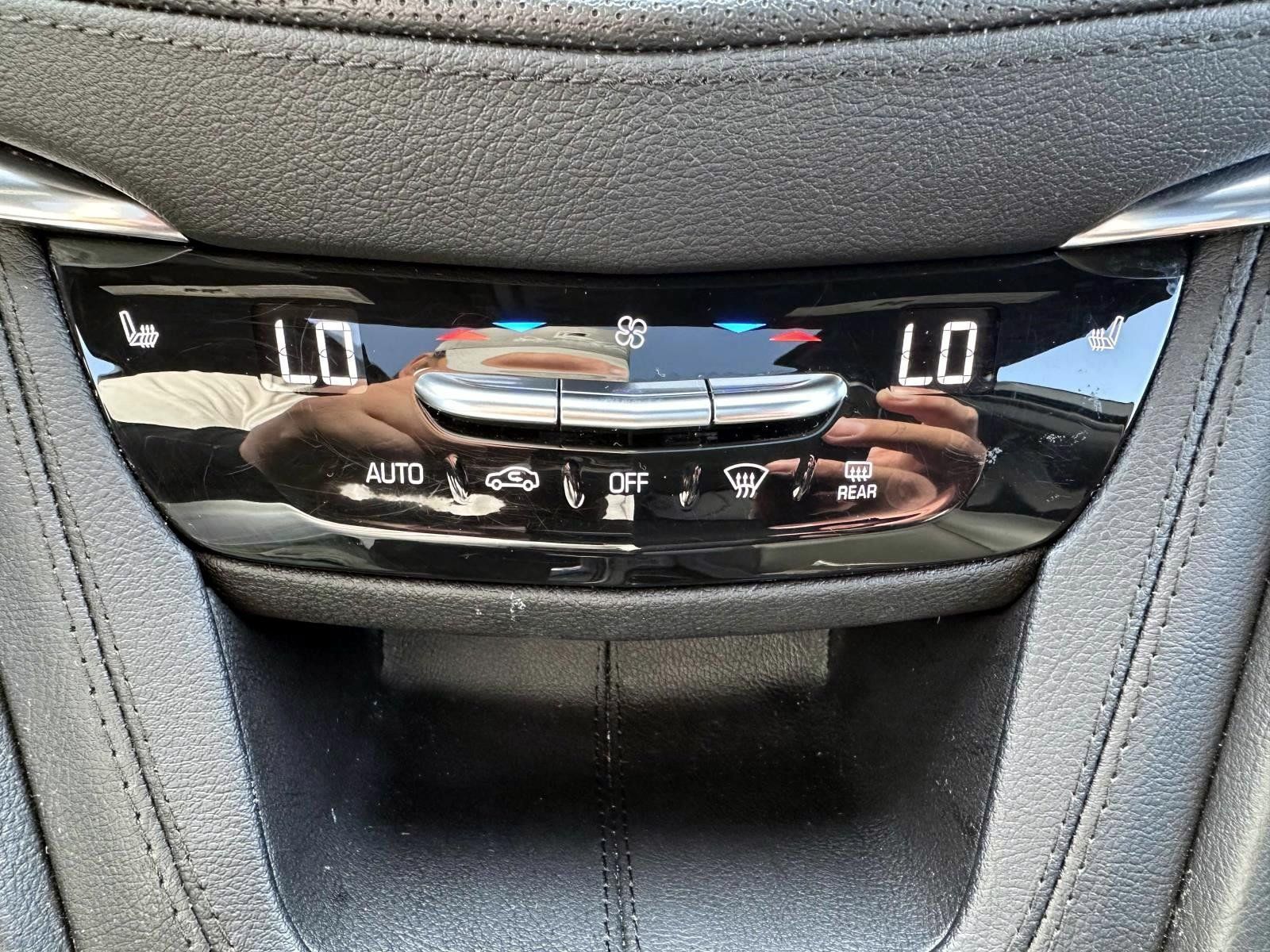 Used 2023 Cadillac XT5 Premium Luxury AWD/4WD image 27