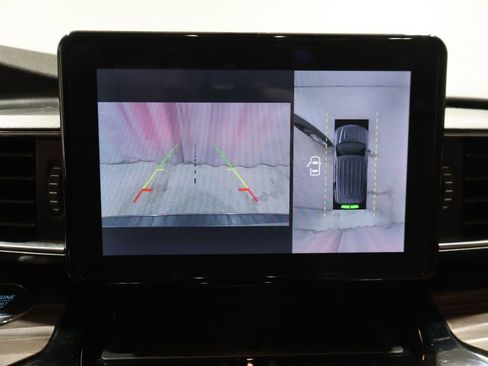 Used 2022 Ford Explorer Limited w/ Class IV Trailer Tow Package image 32