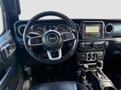 Used 2020 Jeep Wrangler Unlimited Sahara image 25