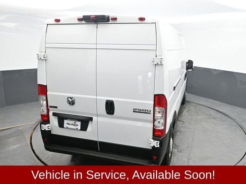 Used 2025 RAM ProMaster 2500 w/ Convenience Group image 28