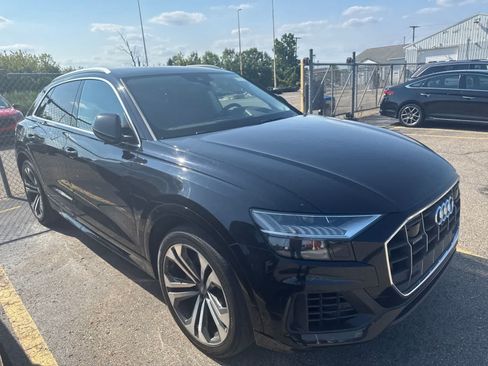 Used 2019 Audi Q8 Prestige AWD/4WD image 22
