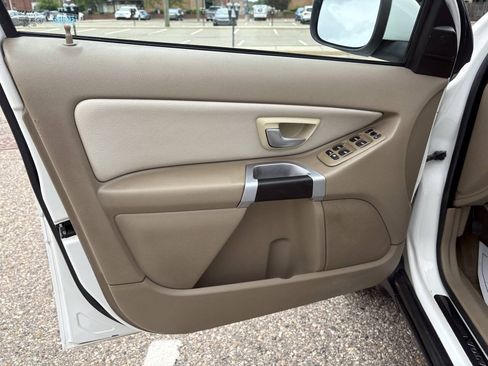 Used 2011 Volvo XC90 3.2 AWD/4WD image 32