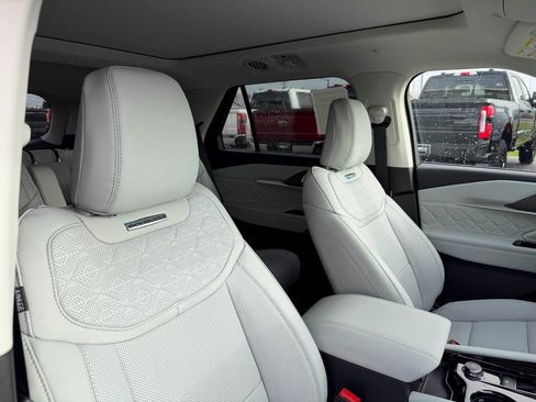 New 2026 Ford Explorer Platinum w/ LUX Leather Package image 22