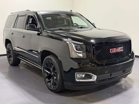 Used 2015 GMC Yukon Denali w/ Touring Package AWD/4WD image 4