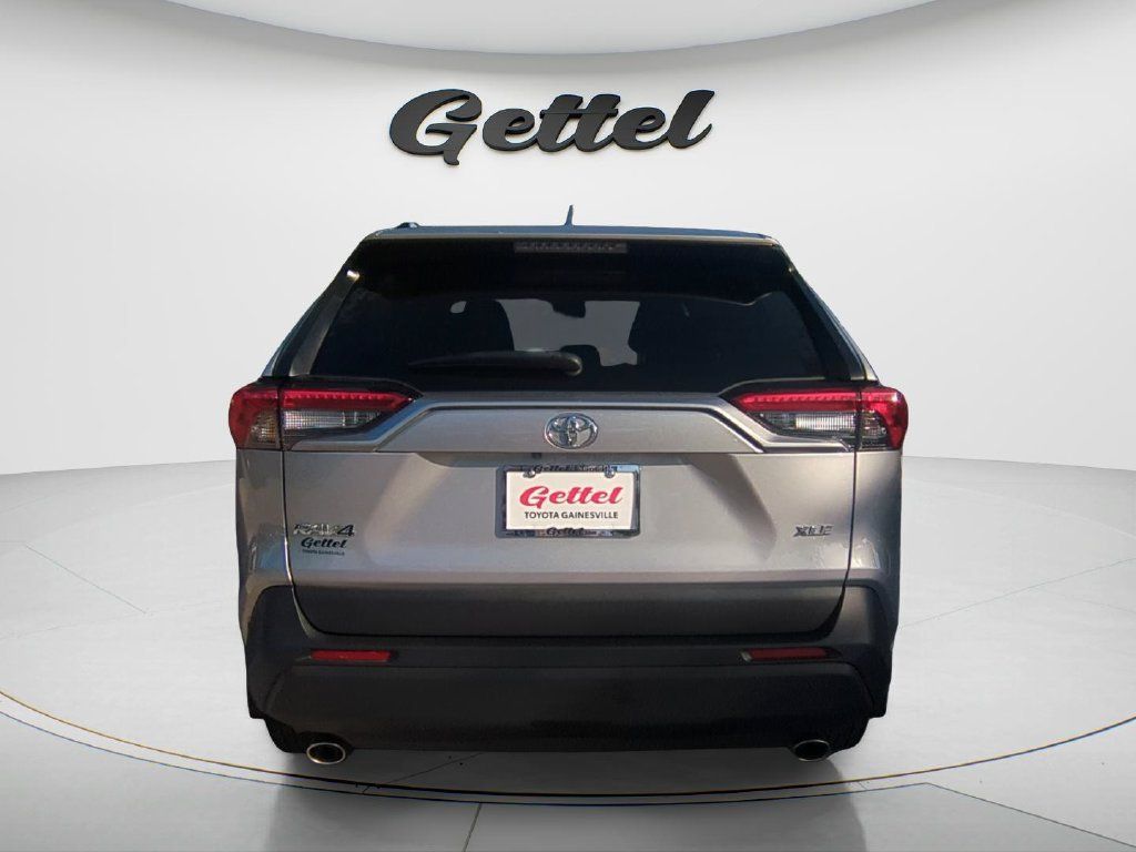 Used 2024 Toyota RAV4 XLE w/ Convenience Package FWD image 6