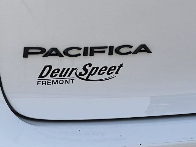 Used 2024 Chrysler Pacifica Touring-L w/ Road Tripper Package FWD image 50