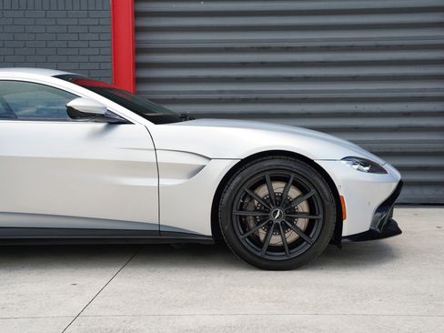 Used 2020 Aston Martin V8 Vantage Coupe RWD image 4