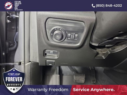 Used 2023 Jeep Grand Cherokee Limited RWD image 17