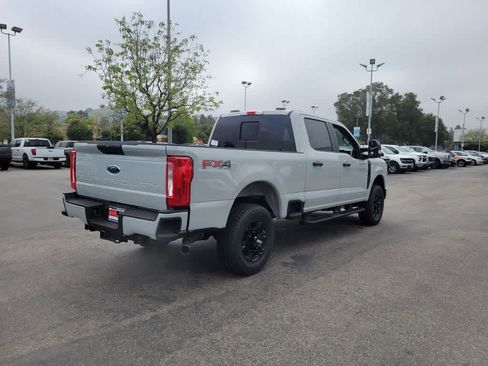 New 2026 Ford F250 4x4 Crew Cab Super Duty image 5