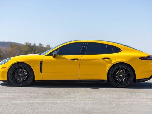 Used 2018 Porsche Panamera 4S AWD/4WD image 5