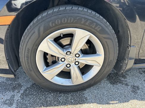 Used 2018 Honda Odyssey EX-L image 7