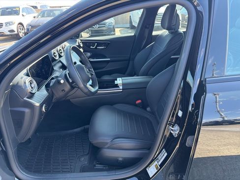 Used 2025 Mercedes-Benz C 300 Sedan image 5