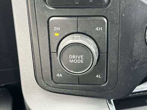 Used 2023 Ford F150 Lariat image 25