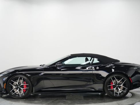 Used 2025 Aston Martin DB12 Convertible RWD image 6