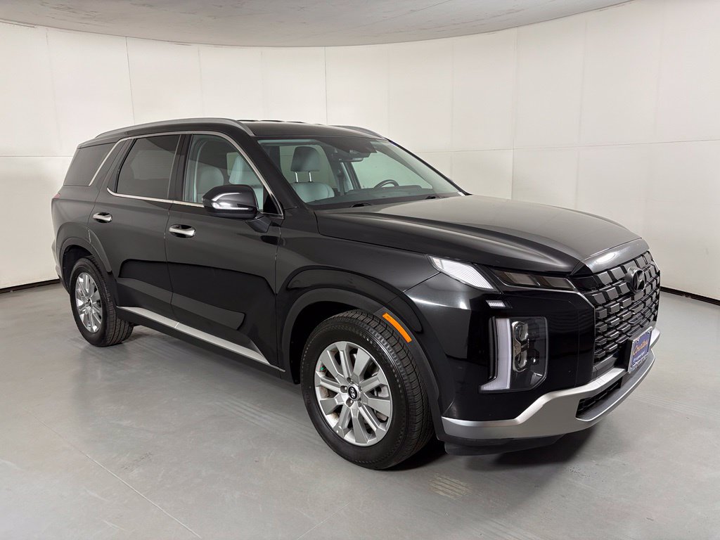 Used 2025 Hyundai Palisade SEL FWD image 2