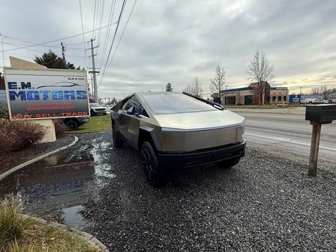 Used 2025 Tesla Cybertruck Cyberbeast image 26