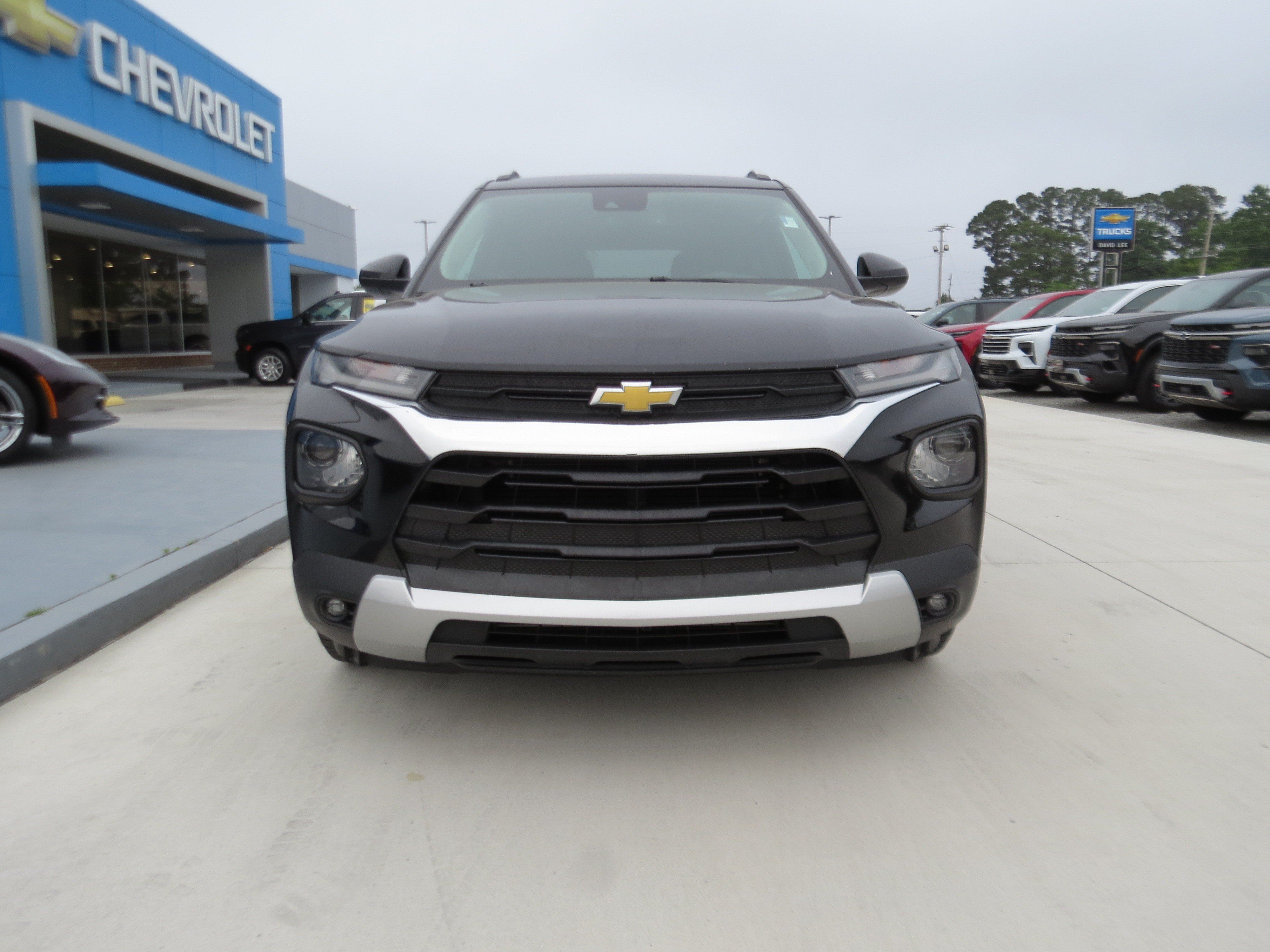 Used 2022 Chevrolet TrailBlazer LT w/ Convenience Package FWD image 7