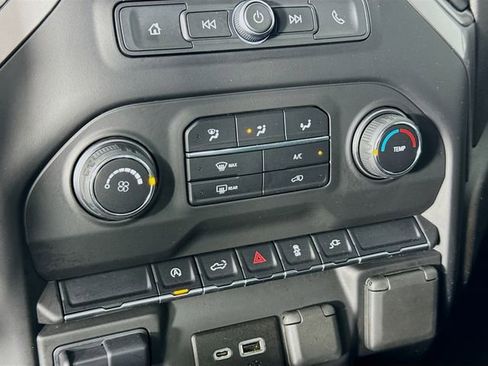 Used 2021 Chevrolet Silverado 1500 Custom w/ Rally Edition image 17