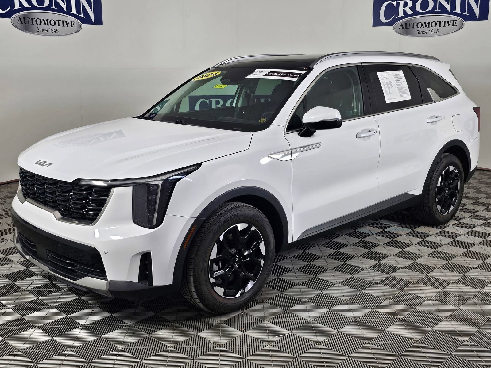 Used 2024 Kia Sorento S w/ Panoramic Sunroof Package FWD image 37