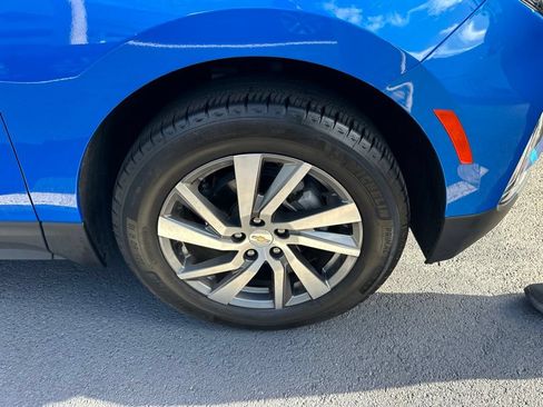 Used 2024 Chevrolet Equinox Premier w/ LPO, Floor Liner Package FWD image 2