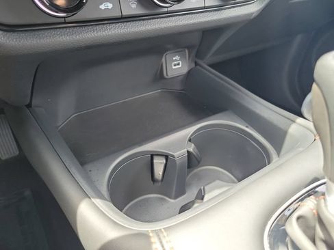 Certified 2025 Honda HR-V Sport image 23