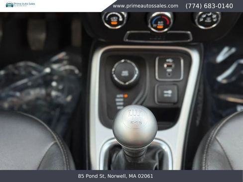 Used 2018 Jeep Compass Latitude AWD/4WD image 15