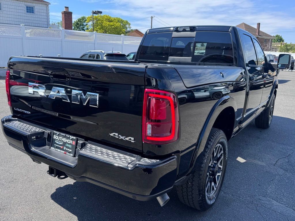Used 2025 RAM 3500 Limited AWD/4WD image 6