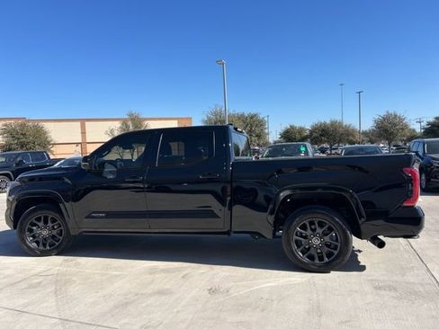 Used 2023 Toyota Tundra Platinum image 6