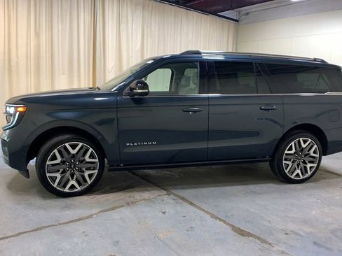 Used 2025 Ford Expedition Max Platinum w/ Platinum Ultimate Package image 6