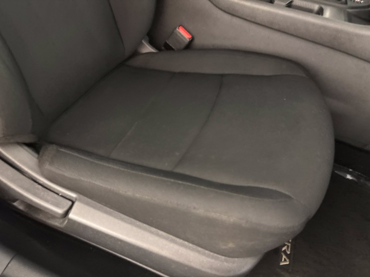 Used 2025 Nissan Sentra S FWD image 29
