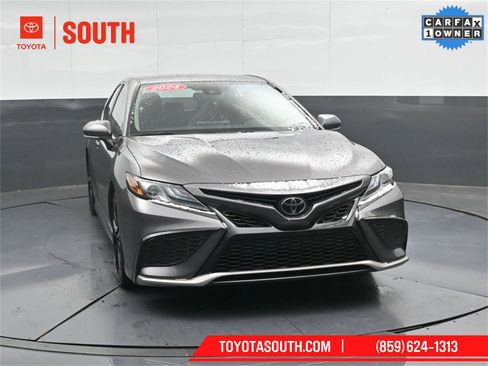 Used 2024 Toyota Camry XSE image 5